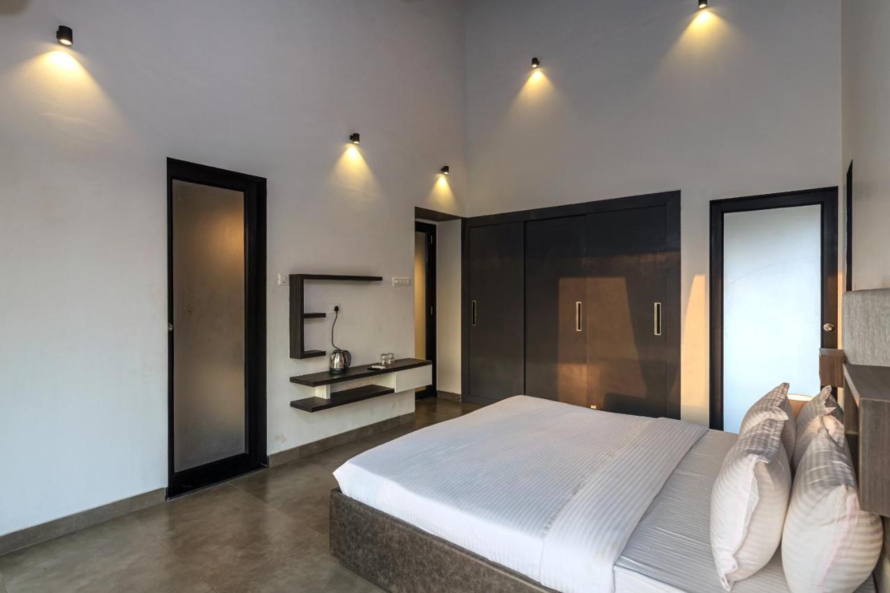 Saffronstays Stargazer, Karjat - Luxury Pool Villa With Lake View Luaran gambar