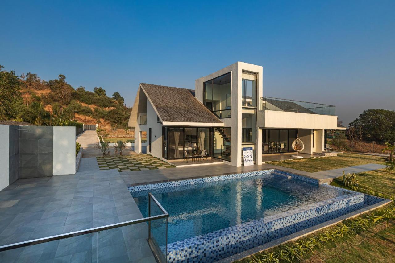 Saffronstays Stargazer, Karjat - Luxury Pool Villa With Lake View Luaran gambar